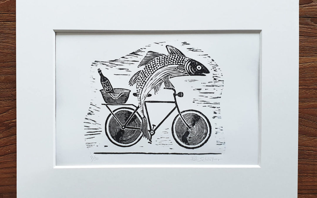 Fisch mit Fahrrad und Wein / Linoldruck (schwarz)